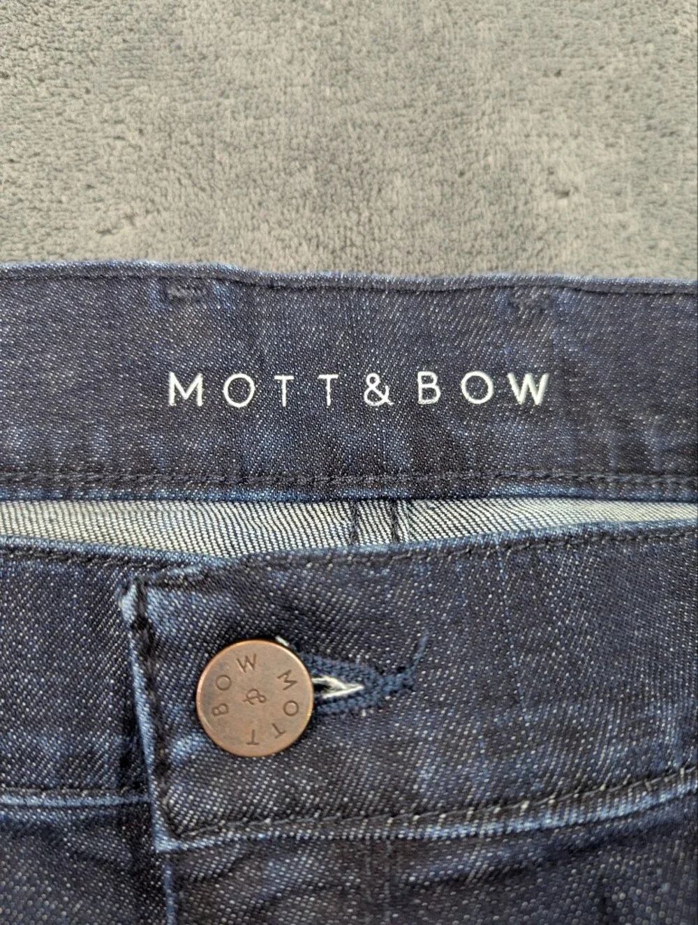 Mott & Bow Straight Leg Dark Wash Men's 42x32 Casual Minimalistic Premium Denim